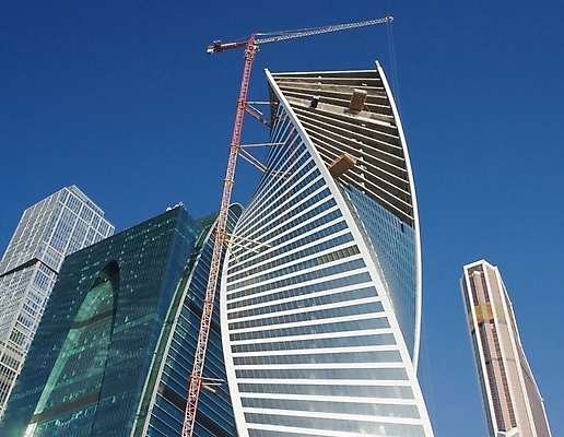 포토 JPG 해외이미지 외관 실루엣 산업 백그라운드 비즈니스 건축양식 하늘 사람없음 야외 건물 파란색 탑 고층빌딩 기계 장비 성장 도시 작업 큼 땅 기중기 러시아 공학 개발 모스크바 해외202004 해외포토 건축물 교육 건축 유럽 컬러 촬영기법 빌딩 중장비 크기 파일형식 이미지허브