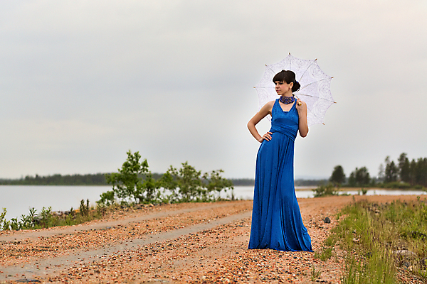 포토 JPG 해외이미지 나무 백인 1 라이프스타일 손 응시 여자 잎 우산 자연 날씨 건강 한명 서기 미소 사람 20대 성인 야외 물 갈색 유행 우주 활발 코트 가을 시골 잡기 숲 양산 장면 유일 해외202004 해외포토 자연요소 서양인 식물 시선 계절 컬러 컨셉 모션 표정 청년 생활 신체부위 외투 생태계 파일형식 이미지허브