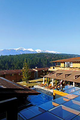 포토 JPG 해외이미지 외관 계절 겨울 건축양식 자연 호텔 휴가 산 파노라마 사람없음 야외 목재 맑음 추위 시골집 휴양지 알프스 방갈로 해외202004 해외포토 나무 건축 유럽 재료 숙소 날씨 주택 촬영기법 장소 생태계 파일형식 이미지허브