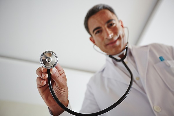 포토 JPG 서양인 외국인 백인 해외기획촬영 직업 라이프스타일 남자 여유 중년 50대 청진기 모션 중년라이프 실내 병원 2014년태국 한명 서기 미소 사람 상반신 성인 앞모습 믿음 진료 의사 가운 자신감 열정 남자만 남자한명만 성인남자만 성인한명만 성인남자한명만 중년만 중년남자만 중년남자한명만 성인만 국내포토 1 옷 감정 뷰포인트 의학 의료기기 표정 인종 내부 생활 의료진 파일형식