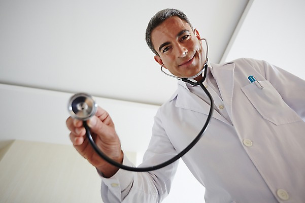 포토 JPG 서양인 외국인 백인 해외기획촬영 직업 라이프스타일 남자 여유 중년 50대 청진기 모션 중년라이프 실내 병원 2014년태국 한명 서기 미소 사람 상반신 성인 앞모습 믿음 진료 의사 가운 의사가운 자신감 열정 남자만 남자한명만 성인남자만 성인한명만 성인남자한명만 중년만 중년남자만 중년남자한명만 성인만 국내포토 1 옷 감정 뷰포인트 의학 의료기기 표정 인종 내부 생활 의료진 파일형식