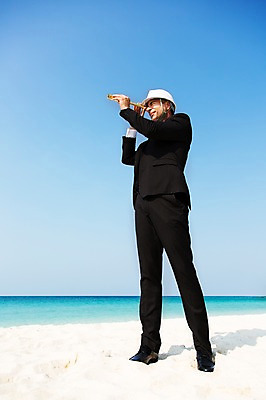 포토 JPG 주간 전신 서양인 외국인 백인 해외기획촬영 라이프스타일 남자 바다 40대 중년 비즈니스 모션 중년라이프 2014년태국 한명 서기 들기 사람 정장 성인 해변 야외 옆모습 모래사장 망원경 관찰 비즈니스맨 안전모 남자만 남자한명만 성인남자만 성인한명만 성인남자한명만 중년만 중년남자만 중년남자한명만 성인만 국내포토 자연요소 1 옷 뷰포인트 인종 생활 직장인 헬멧 안전장비 파일형식