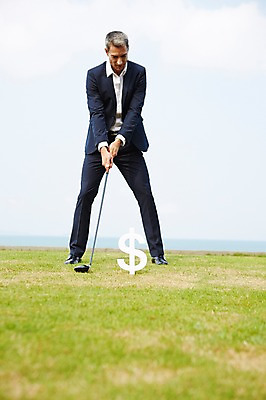 포토 JPG 주간 전신 서양인 외국인 백인 해외기획촬영 라이프스타일 남자 바다 중년 50대 비즈니스 모션 중년라이프 2014년태국 한명 서기 사람 정장 성인 해변 야외 앞모습 달러 골프채 비즈니스맨 남자만 남자한명만 성인남자만 성인한명만 성인남자한명만 중년만 중년남자만 중년남자한명만 성인만 국내포토 자연요소 1 옷 뷰포인트 돈 골프용품 인종 생활 직장인 파일형식