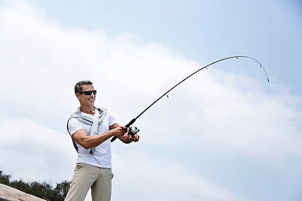 포토 JPG 주간 서양인 외국인 백인 구름 해외기획촬영 라이프스타일 남자 여유 바다 40대 중년 모션 중년라이프 하늘 낚시 2014년태국 한명 서기 미소 들기 사람 상반신 성인 해변 야외 앞모습 선글라스 자유 낚싯대 즐거움 남자만 남자한명만 성인남자만 성인한명만 성인남자한명만 중년만 중년남자만 중년남자한명만 성인만 국내포토 자연요소 1 감정 안경 뷰포인트 컨셉 레저 표정 인종 생활 낚시용품 파일형식