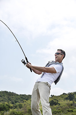 포토 JPG 주간 서양인 외국인 백인 해외기획촬영 라이프스타일 남자 여유 바다 40대 중년 모션 중년라이프 낚시 2014년태국 한명 서기 미소 들기 사람 상반신 성인 해변 야외 앞모습 선글라스 자유 낚싯대 즐거움 남자만 남자한명만 성인남자만 성인한명만 성인남자한명만 중년만 중년남자만 중년남자한명만 성인만 국내포토 자연요소 1 감정 안경 뷰포인트 컨셉 레저 표정 인종 생활 낚시용품 파일형식
