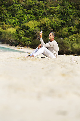 포토 JPG 주간 전신 서양인 외국인 나무 백인 해외기획촬영 라이프스타일 응시 남자 여유 바다 40대 중년 모션 중년라이프 휴식 2014년태국 한명 들기 사람 앉기 성인 해변 야외 옆모습 모래사장 자유 소라 남자만 남자한명만 성인남자만 성인한명만 성인남자한명만 중년만 중년남자만 중년남자한명만 성인만 국내포토 자연요소 식물 1 시선 감정 뷰포인트 컨셉 어패류 인종 생활 파일형식
