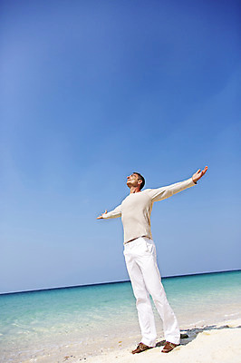 포토 JPG 주간 전신 서양인 외국인 백인 해외기획촬영 라이프스타일 남자 여유 바다 40대 중년 모션 중년라이프 팔벌리기 휴식 2014년태국 한명 서기 사람 손짓 성인 해변 야외 앞모습 모래사장 자유 올려보기 남자만 남자한명만 성인남자만 성인한명만 성인남자한명만 중년만 중년남자만 중년남자한명만 성인만 국내포토 자연요소 1 감정 뷰포인트 컨셉 인종 생활 파일형식