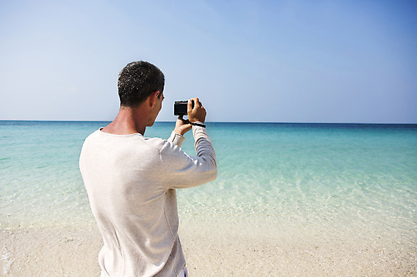 포토 JPG 주간 서양인 외국인 백인 해외기획촬영 라이프스타일 남자 여유 바다 40대 중년 모션 중년라이프 2014년태국 한명 서기 들기 사람 상반신 성인 해변 야외 뒷모습 모래사장 카메라 사진촬영 자유 즐거움 남자만 남자한명만 성인남자만 성인한명만 성인남자한명만 중년만 중년남자만 중년남자한명만 성인만 국내포토 자연요소 1 감정 뷰포인트 컨셉 인종 생활 전자제품 촬영 파일형식