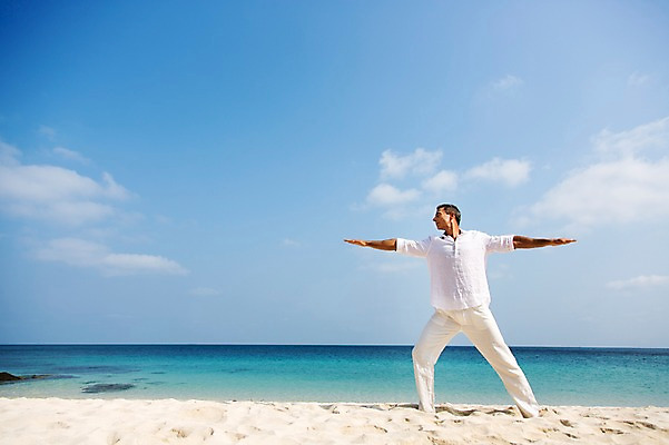 포토 JPG 주간 전신 서양인 외국인 백인 해외기획촬영 남자 여유 40대 중년 요가 모션 중년라이프 팔벌리기 2014년태국 한명 서기 사람 손짓 성인 해변 야외 앞모습 모래사장 운동 명상 남자만 남자한명만 성인남자만 성인한명만 성인남자한명만 중년만 중년남자만 중년남자한명만 성인만 국내포토 자연요소 1 라이프스타일 웰빙 감정 바다 뷰포인트 건강 인종 파일형식
