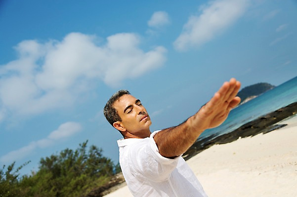 포토 JPG 주간 서양인 외국인 나무 백인 해외기획촬영 남자 여유 40대 중년 요가 모션 중년라이프 2014년태국 한명 서기 사람 상반신 성인 해변 야외 옆모습 운동 남자만 남자한명만 성인남자만 성인한명만 성인남자한명만 중년만 중년남자만 중년남자한명만 성인만 국내포토 자연요소 식물 1 라이프스타일 웰빙 감정 바다 뷰포인트 건강 인종 파일형식