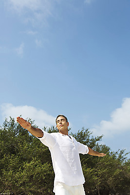 포토 JPG 주간 서양인 외국인 나무 백인 해외기획촬영 남자 여유 40대 중년 요가 모션 중년라이프 팔벌리기 2014년태국 한명 서기 사람 손짓 상반신 성인 해변 야외 앞모습 모래사장 운동 눈감음 숲 남자만 남자한명만 성인남자만 성인한명만 성인남자한명만 중년만 중년남자만 중년남자한명만 성인만 국내포토 자연요소 식물 1 라이프스타일 웰빙 감정 바다 뷰포인트 건강 인종 파일형식