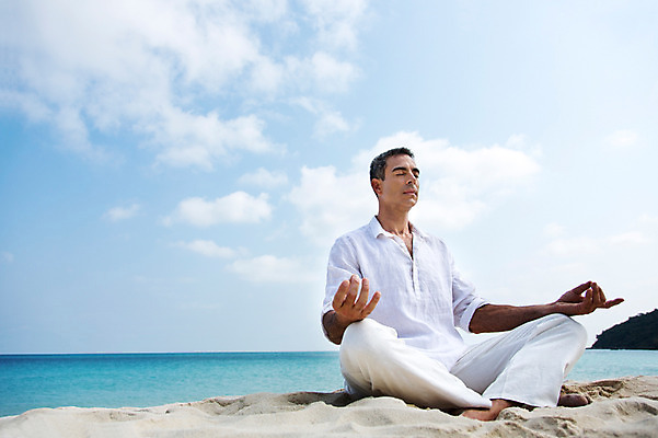 포토 JPG 주간 전신 서양인 외국인 백인 해외기획촬영 남자 여유 바다 40대 중년 요가 모션 중년라이프 2014년태국 한명 사람 앉기 손짓 성인 해변 야외 앞모습 모래사장 눈감음 명상 남자만 남자한명만 성인남자만 성인한명만 성인남자한명만 중년만 중년남자만 중년남자한명만 성인만 국내포토 자연요소 1 라이프스타일 웰빙 감정 뷰포인트 인종 파일형식