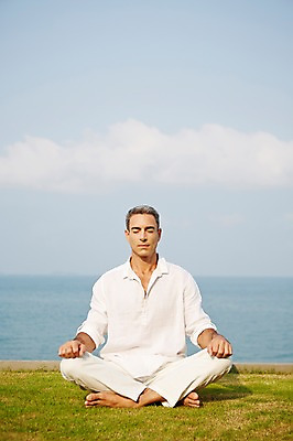 포토 JPG 주간 전신 서양인 외국인 백인 해외기획촬영 남자 여유 바다 중년 50대 요가 모션 중년라이프 2014년태국 한명 사람 성인 야외 앞모습 눈감음 명상 가부좌 남자만 남자한명만 성인남자만 성인한명만 성인남자한명만 중년만 중년남자만 중년남자한명만 성인만 국내포토 자연요소 1 라이프스타일 웰빙 감정 뷰포인트 앉기 인종 파일형식