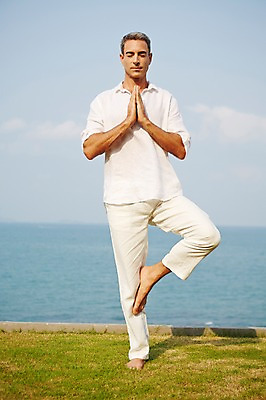 포토 JPG 주간 전신 서양인 외국인 백인 해외기획촬영 남자 여유 바다 중년 50대 요가 모션 중년라이프 2014년태국 한명 서기 사람 성인 야외 앞모습 눈감음 균형 명상 합장 다리들기 남자만 남자한명만 성인남자만 성인한명만 성인남자한명만 중년만 중년남자만 중년남자한명만 성인만 국내포토 자연요소 1 라이프스타일 웰빙 감정 뷰포인트 인종 손짓 파일형식