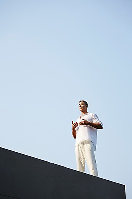 포토 JPG 주간 서양인 외국인 백인 해외기획촬영 남자 여유 중년 50대 요가 모션 중년라이프 하늘 2014년태국 한명 서기 사람 손짓 상반신 성인 야외 앞모습 명상 수행 남자만 남자한명만 성인남자만 성인한명만 성인남자한명만 중년만 중년남자만 중년남자한명만 성인만 국내포토 자연요소 1 라이프스타일 웰빙 감정 뷰포인트 인종 파일형식