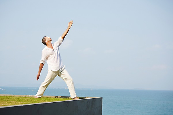 포토 JPG 주간 전신 서양인 외국인 백인 해외기획촬영 남자 여유 바다 중년 50대 요가 모션 중년라이프 팔벌리기 2014년태국 한명 서기 사람 손짓 성인 야외 앞모습 균형 명상 수행 남자만 남자한명만 성인남자만 성인한명만 성인남자한명만 중년만 중년남자만 중년남자한명만 성인만 국내포토 자연요소 1 라이프스타일 웰빙 감정 뷰포인트 인종 파일형식