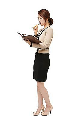 포토 JPG 스튜디오촬영 전신 여자 비즈니스 모션 실내 한명 서기 들기 누끼 사람 동양인 정장 20대 성인 옆모습 볼펜 다이어리 한국인 비즈니스우먼 여자만 여자한명만 성인여자만 청년만 청년여자만 성인한명만 청년여자한명만 성인여자한명만 성인만 국내포토 1 옷 뷰포인트 인종 청년 내부 펜 사무용품 직장인 파일형식