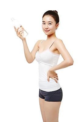 포토 JPG 스튜디오촬영 여자 허리손 포즈 모션 실내 건강 한명 서기 미소 들기 누끼 사람 동양인 상반신 20대 성인 옆모습 운동복 운동 헬스 한국인 목표 물병 열정 여자만 여자한명만 성인여자만 청년만 청년여자만 성인한명만 청년여자한명만 성인여자한명만 성인만 국내포토 1 옷 감정 뷰포인트 컨셉 표정 인종 청년 내부 물통 파일형식