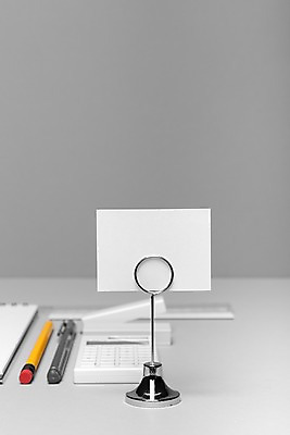 포토 JPG 스튜디오촬영 백그라운드 가위 실내 자 사람없음 연필 펜 사무용품 계산기 메모지 스테이플러 오브젝트 지우개 메모꽂이 국내포토 문구용품 학용품 내부 필기구 장비 파일형식