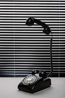 포토 JPG 스튜디오촬영 백그라운드 탁자 실내 사람없음 사무용품 블라인드 전화기 오브젝트 공중부양 국내포토 가구 문구용품 내부 커튼 파일형식