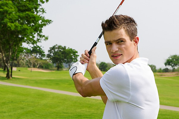 포토 JPG 주간 서양인 외국인 나무 백인 해외기획촬영 남자 스포츠 골프 모션 골프장 2014년태국 한명 사람 잔디 상반신 성인 야외 옆모습 캐주얼 30대 골프채 남자만 남자한명만 성인남자만 성인한명만 성인남자한명만 장년만 장년남자만 장년남자한명만 성인만 국내포토 자연요소 식물 1 옷 뷰포인트 스포츠시설 골프용품 인종 장년 구기 파일형식