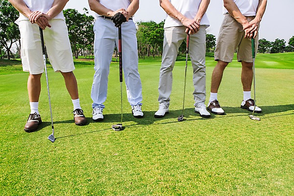 포토 JPG 주간 서양인 외국인 백인 해외기획촬영 남자 스포츠 골프 모션 골프장 2014년태국 서기 들기 사람 잔디 여러명 성인 야외 앞모습 캐주얼 30대 골프채 하반신 남자만 성인남자만 장년만 장년남자만 성인만 국내포토 자연요소 식물 옷 뷰포인트 다수 스포츠시설 골프용품 인종 장년 구기 파일형식