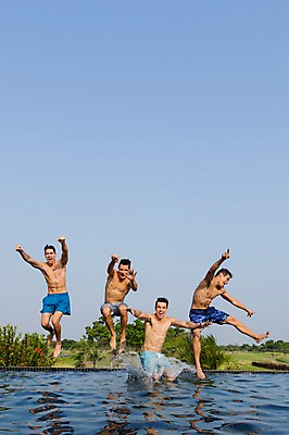 포토 JPG 주간 전신 서양인 외국인 백인 해외기획촬영 남자 수영복 모션 수영장 2014년태국 미소 사람 손짓 여러명 성인 야외 앞모습 30대 점프 수영 우정 손뻗기 남자만 성인남자만 장년만 장년남자만 성인만 국내포토 자연요소 옷 뷰포인트 다수 표정 인종 장년 친구 수상스포츠 파일형식