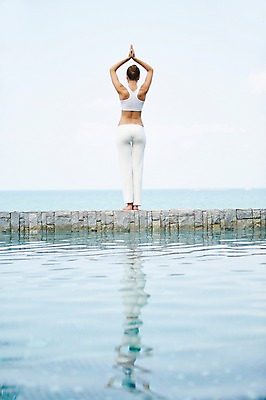 포토 JPG 주간 전신 서양인 외국인 백인 해외기획촬영 여자 여유 바다 요가 모션 하늘 수영장 건강 2014년태국 한명 서기 사람 손짓 20대 성인 야외 뒷모습 헬스 상쾌 합장 의료성형뷰티 여자만 여자한명만 성인여자만 청년만 청년여자만 성인한명만 청년여자한명만 성인여자한명만 성인만 국내포토 자연요소 1 웰빙 감정 뷰포인트 인종 청년 운동 파일형식