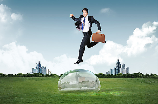 PSD 나무 식물 구름 편집이미지 남자 서류가방 비즈니스 하늘 성공 한명 사람 빌딩 잔디 성인 30대 3D 점프 기쁨 한국인 물방울 비즈니스맨 남자한명만 성인남자만 이미지편집 편집3D 자연요소 1 감정 컨셉 가방 모션 동양인 건물 장년 직장인 디지털합성 남자만 성인만 파일형식