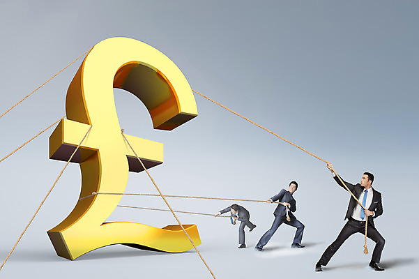 전신 PSD 서양인 외국인 편집이미지 남자 줄 컬러 비즈니스 사람 정장 성인 세명 금융 경제 3D 한국인 비즈니스맨 화폐기호 황금 당기기 합성 파운드 성인남자만 이미지편집 편집3D 기호 옷 돈 모션 동양인 인종 직장인 화폐 디지털합성 남자만 성인만 파일형식