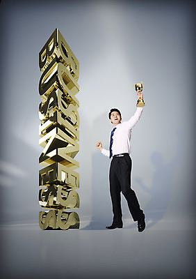 전신 PSD 편집이미지 영어 남자 컬러 비즈니스 한명 서기 사람 정장 성인 3D 기쁨 한국인 금색 우승 비즈니스맨 트로피 합성 남자한명만 성인남자만 이미지편집 편집3D 문자 1 옷 감정 모션 동양인 최고 직장인 상_우승 디지털합성 남자만 성인만 파일형식