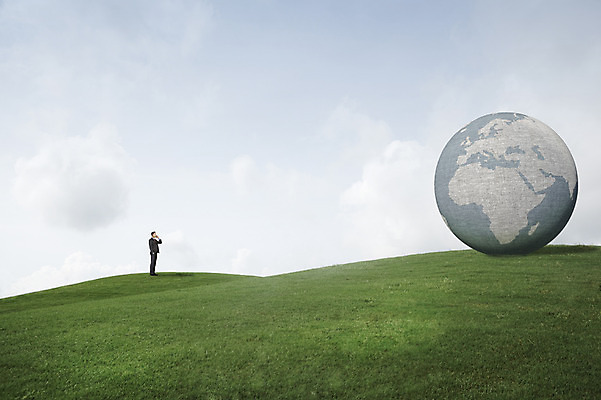 주간 전신 PSD 식물 편집이미지 남자 지구 비즈니스 자연 하늘 한명 서기 사람 정장 잔디 성인 야외 글로벌 지구본 3D 비즈니스맨 합성 남자만 남자한명만 성인남자만 성인만 이미지편집 편집3D 자연요소 1 옷 모션 직장인 디지털합성 생태계 파일형식