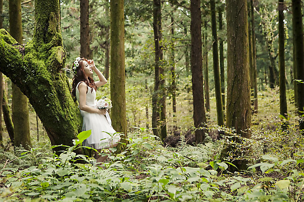 포토 JPG 주간 나무 커플 여자 행복 신부 부케 웨딩드레스 결혼 신혼부부 자연 한국 한명 서기 들기 사람 동양인 상반신 20대 성인 야외 옆모습 제주도 기댐 로맨틱 한국인 분위기 추억 숲 청순 특별함 여자만 여자한명만 성인여자만 청년만 청년여자만 성인한명만 청년여자한명만 성인여자한명만 성인만 국내포토 자연요소 식물 1 부부 드레스 감정 아시아 뷰포인트 꽃다발 컨셉 관계 모션 인종 이벤트 청년 생태계 신혼 파일형식