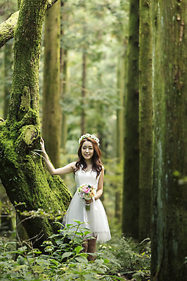 포토 JPG 주간 나무 커플 여자 행복 신부 부케 웨딩드레스 결혼 신혼부부 자연 한국 한명 미소 들기 사람 동양인 상반신 20대 성인 야외 앞모습 제주도 로맨틱 한국인 분위기 추억 숲 청순 특별함 여자만 여자한명만 성인여자만 청년만 청년여자만 성인한명만 청년여자한명만 성인여자한명만 성인만 국내포토 자연요소 식물 1 부부 드레스 감정 아시아 뷰포인트 꽃다발 컨셉 관계 모션 표정 인종 이벤트 청년 생태계 신혼 파일형식