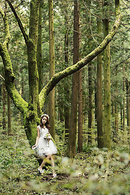 포토 JPG 주간 전신 나무 커플 여자 행복 신부 부케 웨딩드레스 결혼 신혼부부 자연 한국 한명 서기 들기 사람 동양인 20대 성인 야외 앞모습 제주도 기댐 로맨틱 한국인 분위기 추억 숲 청순 특별함 청년만 성인만 국내포토 자연요소 식물 1 부부 드레스 감정 아시아 뷰포인트 꽃다발 컨셉 관계 모션 인종 이벤트 청년 생태계 신혼 파일형식