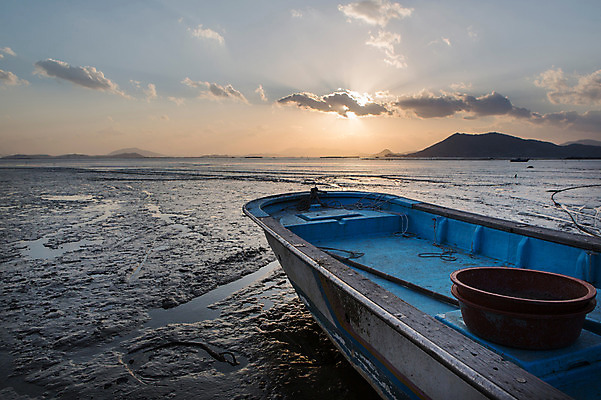 포토 JPG 주간 구름 아시아 바다 섬 자연 하늘 한국 풍경 해변 사람없음 야외 노을 일몰 어선 전라남도 육지 갯벌 순천 선박 국내포토 자연요소 나라 수상교통 배_교통 전라도 생태계 파일형식