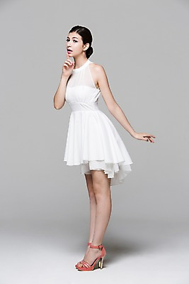 포토 JPG 스튜디오촬영 전신 서양인 외국인 백인 해외기획촬영 우먼라이프 라이프스타일 드레스 여자 2013년태국 모션 실내 한명 서기 사람 손짓 20대 성인 옆모습 우아함 하이힐 비밀 쉿 활기 의료성형뷰티 여자만 성인한명만 성인여자한명만 국내포토 1 옷 구두 뷰포인트 컨셉 인종 청년 내부 생활 여성화 조용 여자한명만 성인여자만 성인만 파일형식