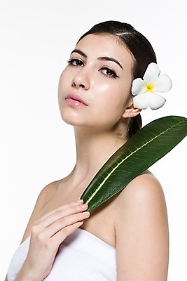 포토 JPG 스튜디오촬영 서양인 외국인 백인 해외기획촬영 우먼라이프 라이프스타일 여자 꽃 2013년태국 잎 모션 실내 한명 들기 사람 상반신 20대 성인 옆모습 뷰티 우아함 매끈함 튜브탑 꽂음 의료성형뷰티 여자만 성인한명만 성인여자한명만 국내포토 식물 1 뷰포인트 컨셉 상의 인종 청년 내부 생활 감각 여자한명만 성인여자만 성인만 파일형식