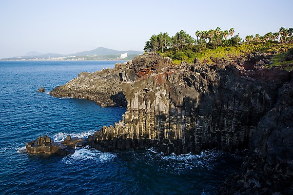 포토 JPG 주간 바다 하늘 한국 풍경 사람없음 야외 제주도 절벽 주상절리 국내포토 자연요소 아시아 파일형식