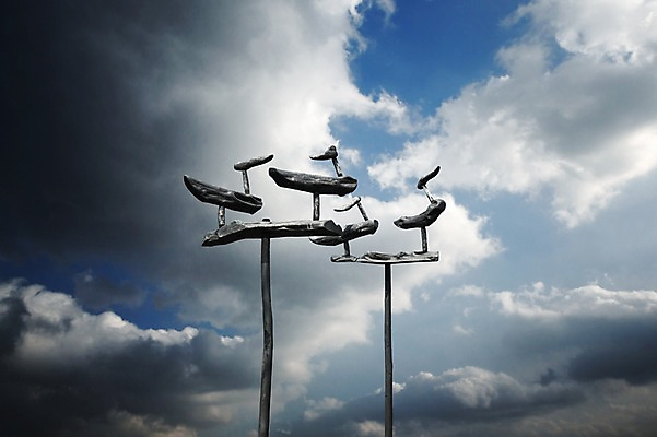 포토 JPG 주간 구름 한국전통 하늘 풍경 사람없음 야외 제주도 솟대 국내포토 자연요소 전통 한국 파일형식