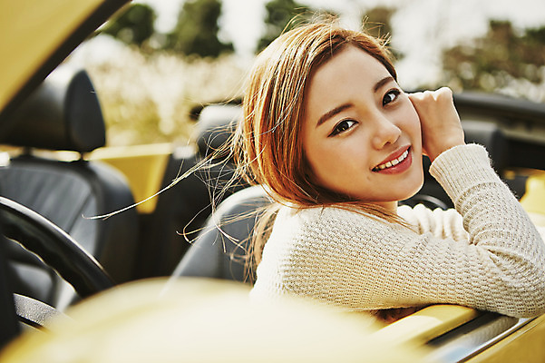 포토 JPG 주간 여자 여유 여행 자동차 한국 한명 미소 사람 앉기 동양인 상반신 20대 성인 야외 제주도 한국인 오픈카 상쾌 여자만 여자한명만 성인여자만 청년만 청년여자만 성인한명만 청년여자한명만 성인여자한명만 성인만 국내포토 자연요소 1 감정 아시아 육상교통 모션 승용차 표정 인종 청년 파일형식