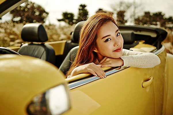 포토 JPG 주간 여자 여유 여행 자동차 한국 한명 미소 사람 앉기 동양인 상반신 20대 성인 야외 제주도 한국인 오픈카 상쾌 여자만 여자한명만 성인여자만 청년만 청년여자만 성인한명만 청년여자한명만 성인여자한명만 성인만 국내포토 자연요소 1 감정 아시아 육상교통 모션 승용차 표정 인종 청년 파일형식