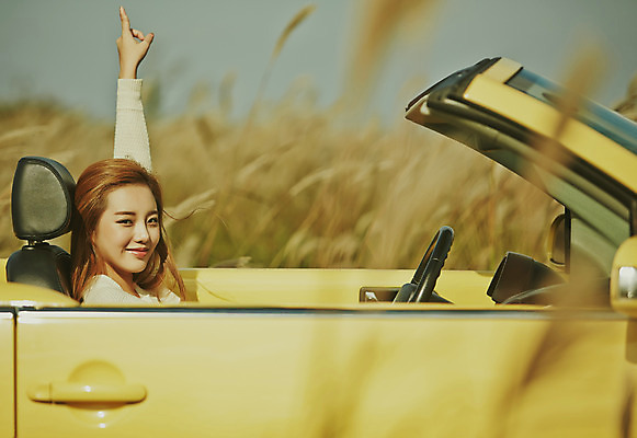 포토 JPG 주간 여자 여유 여행 자동차 한국 한명 미소 사람 앉기 동양인 손짓 상반신 20대 성인 야외 제주도 한국인 가리킴 오픈카 상쾌 억새 여자만 여자한명만 성인여자만 청년만 청년여자만 성인한명만 청년여자한명만 성인여자한명만 성인만 국내포토 자연요소 식물 1 감정 아시아 육상교통 모션 승용차 표정 인종 청년 파일형식