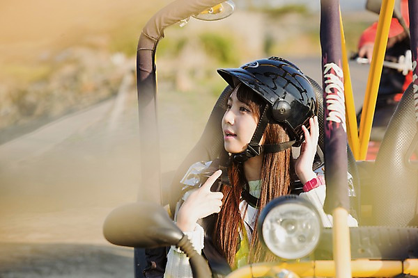 포토 JPG 주간 응시 여자 여유 여행 레저 한국 한명 사람 앉기 동양인 상반신 20대 성인 야외 옆모습 제주도 한국인 승차 헬멧 즐거움 고카트 여자만 여자한명만 성인여자만 청년만 청년여자만 성인한명만 청년여자한명만 성인여자한명만 성인만 국내포토 자연요소 1 시선 감정 아시아 뷰포인트 모션 인종 청년 보호장비 파일형식