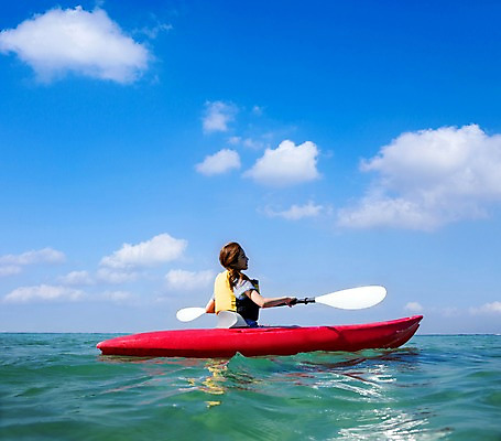 포토 JPG 주간 구름 여자 여유 여행 하늘 레저 한국 한명 사람 동양인 상반신 20대 성인 야외 옆모습 제주도 한국인 수상스포츠 보트 승차 즐거움 노 카약 여자만 여자한명만 성인여자만 청년만 청년여자만 성인한명만 청년여자한명만 성인여자한명만 성인만 국내포토 자연요소 1 감정 아시아 스포츠 뷰포인트 배_교통 모션 인종 청년 선박 파일형식