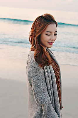 포토 JPG 주간 여자 여유 여행 휴식 한국 한명 서기 미소 사람 동양인 상반신 20대 성인 해변 야외 옆모습 제주도 한국인 여자만 여자한명만 성인여자만 청년만 청년여자만 성인한명만 청년여자한명만 성인여자한명만 성인만 국내포토 자연요소 1 감정 아시아 바다 뷰포인트 컨셉 모션 표정 인종 청년 파일형식