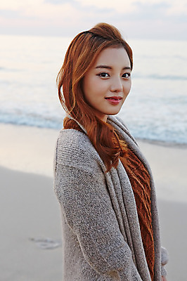 포토 JPG 주간 여자 여유 여행 휴식 한국 한명 서기 미소 사람 동양인 상반신 20대 성인 해변 야외 옆모습 제주도 한국인 여자만 여자한명만 성인여자만 청년만 청년여자만 성인한명만 청년여자한명만 성인여자한명만 성인만 국내포토 자연요소 1 감정 아시아 바다 뷰포인트 컨셉 모션 표정 인종 청년 파일형식