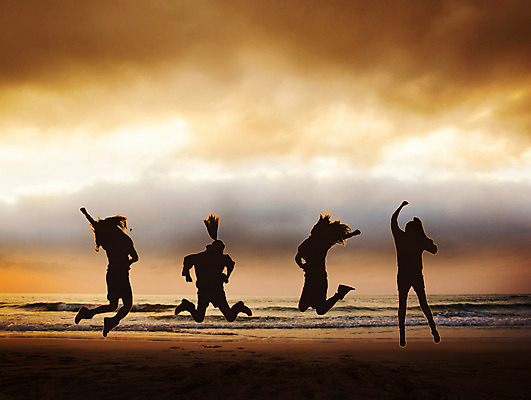 포토 JPG 주간 전신 구름 여자 실루엣 여유 여행 하늘 한국 사람 동양인 여러명 20대 성인 해변 야외 친구 제주도 노을 점프 우정 한국인 역광 여자만 성인여자만 청년만 청년여자만 성인만 국내포토 자연요소 감정 아시아 바다 다수 관계 모션 촬영기법 인종 청년 파일형식