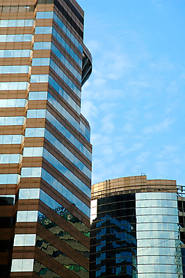 포토 JPG 해외이미지 구름 디자인 외관 산업 벽 회사 비즈니스 건축양식 창문 유리 하늘 추상 미래 사람없음 건물 금융 파란색 사무실 반사 평화 탑 고층빌딩 침묵 블록 거울 흰색 신선 도시 센터 재산 도심 주식 큼 무역 상업 타운 스타일 해외202004 해외포토 자연요소 건축물 건축 컬러 컨셉 무늬 재질 빌딩 경제 소리 크기 파일형식 이미지허브