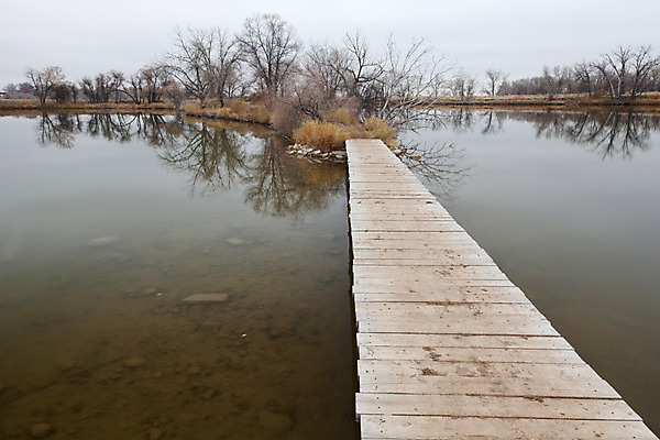 포토 JPG 해외이미지 공원 호수 자국 자연 풍경 사람없음 물 산책로 가을 연못 발자국 오솔길 진흙 채석 콜로라도 해외202004 해외포토 자연요소 계절 공공시설 길 미국 생태계 파일형식 이미지허브